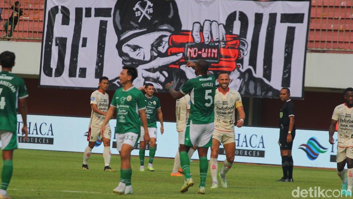 Laga PSS Sleman vs Bali United di Stadion Maguwoharjo Sleman, Jumat (3/11/2023) sore.