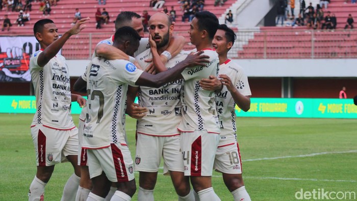 Laga PSS Sleman vs Bali United di Stadion Maguwoharjo Sleman, Jumat (3/11/2023) sore.