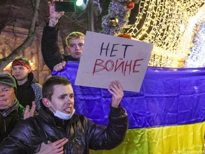 Mengapa Tak Banyak Orang Rusia Menentang Perang di Ukraina?