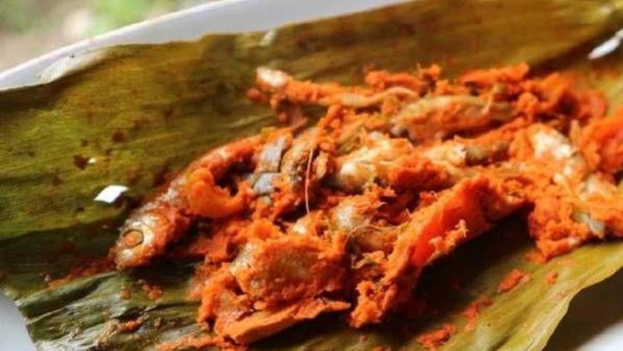 Palai Bada, pepes teri khas sumbar. (Dok Kemenparekreaf)