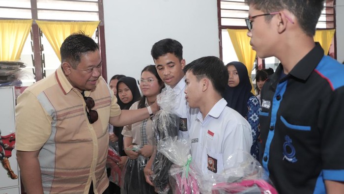 Kunjungi Panti Asuhan Di Dairi Pj Gubernur Sumut Beri Pesan Ini