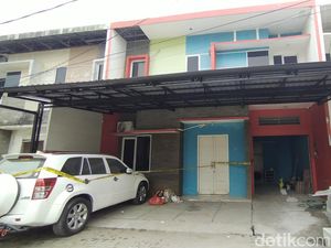 Penampakan Rumah Diduga Tempat Aborsi di Jaktim Dipasangi Garis Polisi