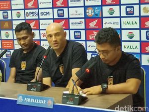 Bernardo Kritik Wasit Armyn Dwi Suryathin Pimpin Laga PSM Makassar Vs Persija