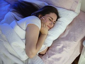 12 Penyebab Sakit Gigi saat Bangun Tidur dan 10 Cara Mengatasinya