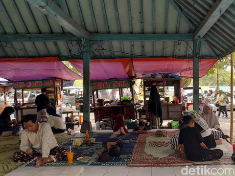 Suasana di sekitar lokasi haul Habib Ali di Solo, Jumat (3/11/2023).