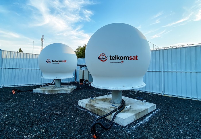Telkom menghadirkan layanan internet berbasis satelit low earth orbit untuk mengatasi kesenjangan digital di Indonesia.