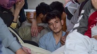 Jutaan warga Afghanistan telah melintasi perbatasan selama beberapa dekade konflik, menjadikan Pakistan sebagai salah satu negara dengan populasi pengungsi terbesar di dunia. Ratusan ribu warga Afghanistan diperkirakan mengungsi ke Pakistan sejak pemerintahan Taliban mengambil alih kekuasaan pada Agustus 2021. (AP Photo/Arshad Butt)