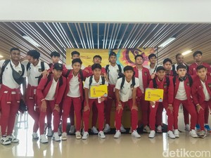 Timnas Indonesia U-17 Tiba di Surabaya