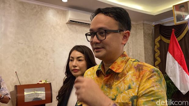 Wamendag RI saat memberi kuliah umum di Institut Amithya Surabaya