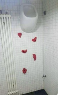 Deretan gambar ini cukup aneh, tapi ternyata lucu juga lho. Menurut kalian mana yang paling lucu nih?