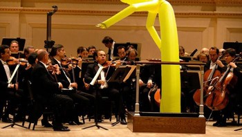 Komponisnya keren juga ya detikers. Foto: (Bored Panda).