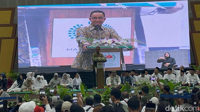 Anies Baswedan di Edutorium UM Solo, Sabtu (4/11/2023).