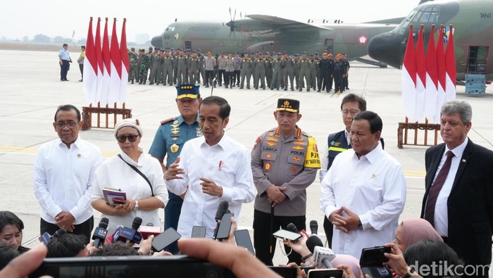 Jokowi melepas bantuan untuk Palestina di Halim Perdanakusuma