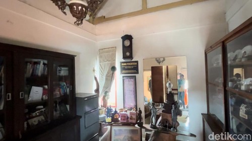 Salah satu ruang pertemuan di Monumen Perjuangan Bangsal yang menjadi saksi sejarah perjuangan kemerdekaan Indonesia.