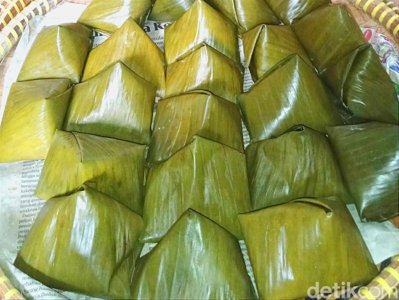 Nagasari kue basah jajanan khas di Jateng