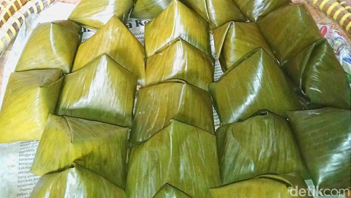 Nagasari kue basah jajanan khas di Jateng