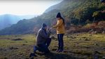 Sweet Banget! Momen Nathalie Holscher Dilamar Pacar Bule di Gunung