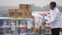 Bantuan terssebut meliputi bahan makanan, alat medis, selimut, tenda dan barang-barang logistik lainnya yang telah disesuaikan dengan kebutuhan yang ada di Gaza.