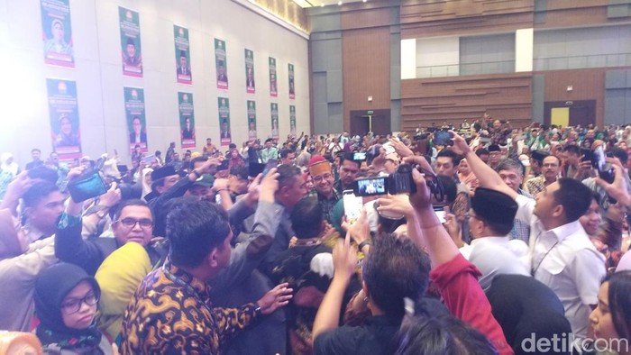 Anies Baswedan menghadiri acara Silaknas ICMI di Kota Makassar, Sulawesi Selatan (Sulsel).