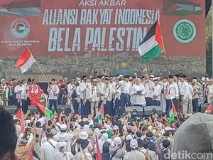 Atta Halilintar hingga Syifa Hadju Ikut Aksi Bela Palestina di Monas