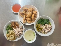 Bakmi Ayam Kampung dan Bakso Goreng di Pasmod BSD Ini Laku 400 Mangkuk Sehari!