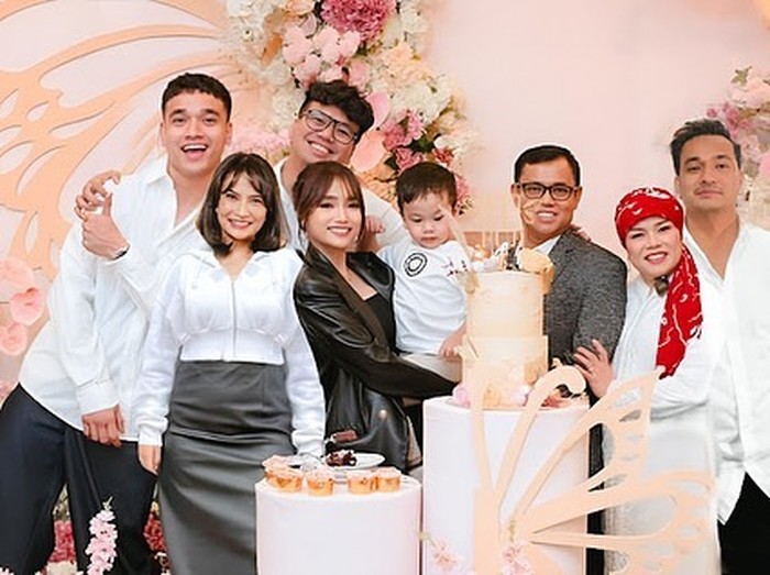 Fuji Ulang Tahun Fuji Ulang Tahun