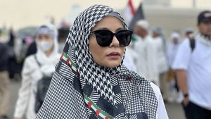 Gaya Artis RI Ikut Aksi Bela Palestina di Monas, Kompak Pakai Scarf Keffiyeh