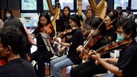 Grup musik LMO akan menggelar konser pada 19 November 2023 di Gedung Usmar Ismail, Jakarta.