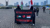 Massa Mulai Padati Aksi Bela Palestina Di Monas Pagi Ini