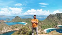 Puncak Pulau Padar menjelang sore hari.