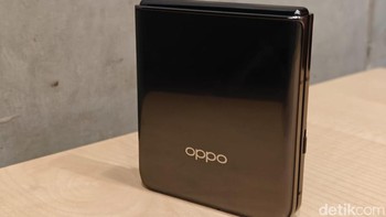 Oppo Find N3 Flip ditenagai chipset MediaTek Dimensity 9200 yang dipadukan dengan RAM 12GB dan memori internal 256GB. Foto: Adi Fida Rahman/detikINET