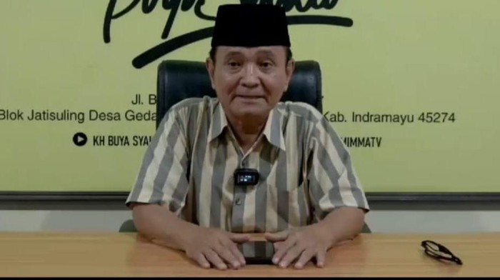 Pendiri Pondok Pesantren Cadangpinggan, Kabupaten Indramayu, KH Abdul Syakur Yasin atau dikenal Buya Syakur