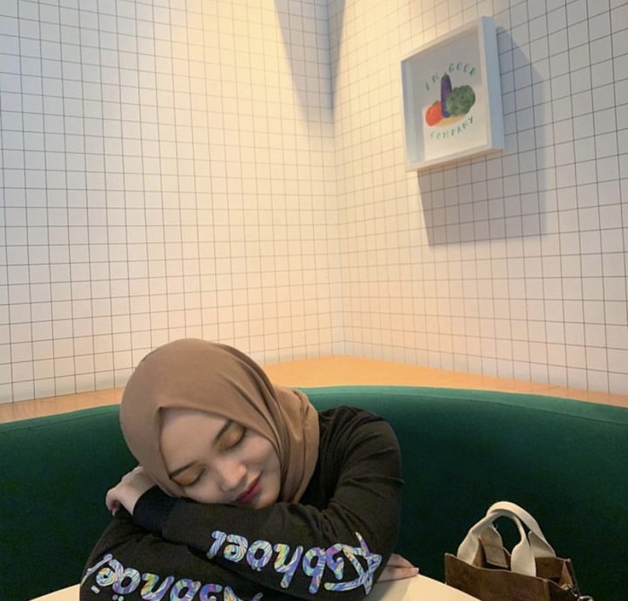Putri Delina