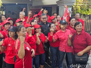 Di Depan Hasto, Asosiasi Pedagang Sampaikan Dukungan ke Ganjar-Mahfud