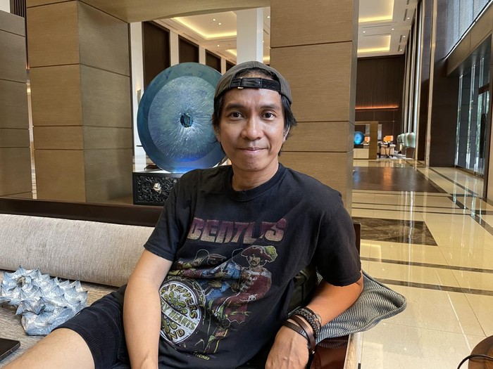 Ridho gitaris Slank.
