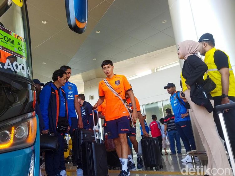 Momen Timnas Ekuador U-17 Tiba di Bandara Juanda Surabaya