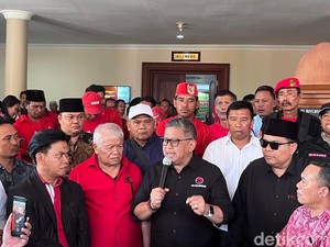Kala Hasto Sebut Gibran Gabung Golkar dan Ungkit Sakit Hati PDIP ke Jokowi