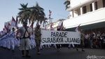 Antusiasme Warga Saksikan Parade Juang di Surabaya