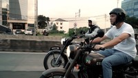 Motor edisi terbatas itu hanya ada 40 di Indonesia. Omesh saat itu membelinya seharga Rp 109.900.000. Untuk lelang, ia membuka penawaran setiap kelipatan Rp 5 juta. Foto: Instagram omeshomesh