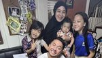 10 Potret Kulineran Ananda Omesh yang Lelang Motornya Demi Bantu Palestina