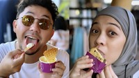 Bali panaaas.. Kita ademin.., tulis Dian Ayu di keterangan Instagram. Keluarga ini kompak makan gelato untuk meredam cuaca panas di Pulau Dewata. Foto: Instagram omeshomesh