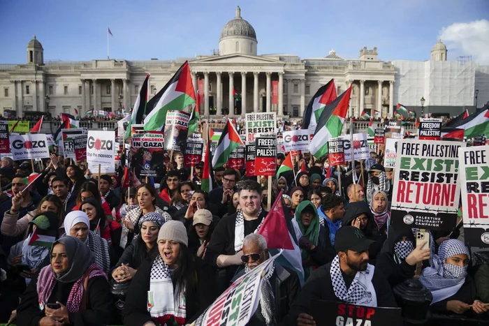 Aksi dukungan terhadap Palestina di London, Inggris