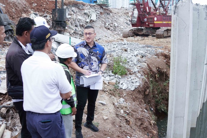 Anggota Komisi D DPRD DKI Jakarta dari Fraksi  PDI Perjuangan, Hardiyanto Kennet
