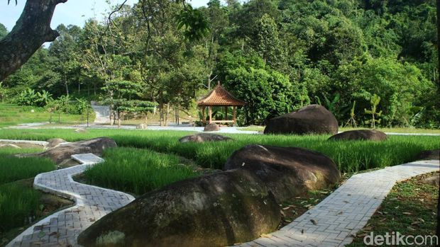 Area Bukti Sidampyak, Kampung Turis Karawang
