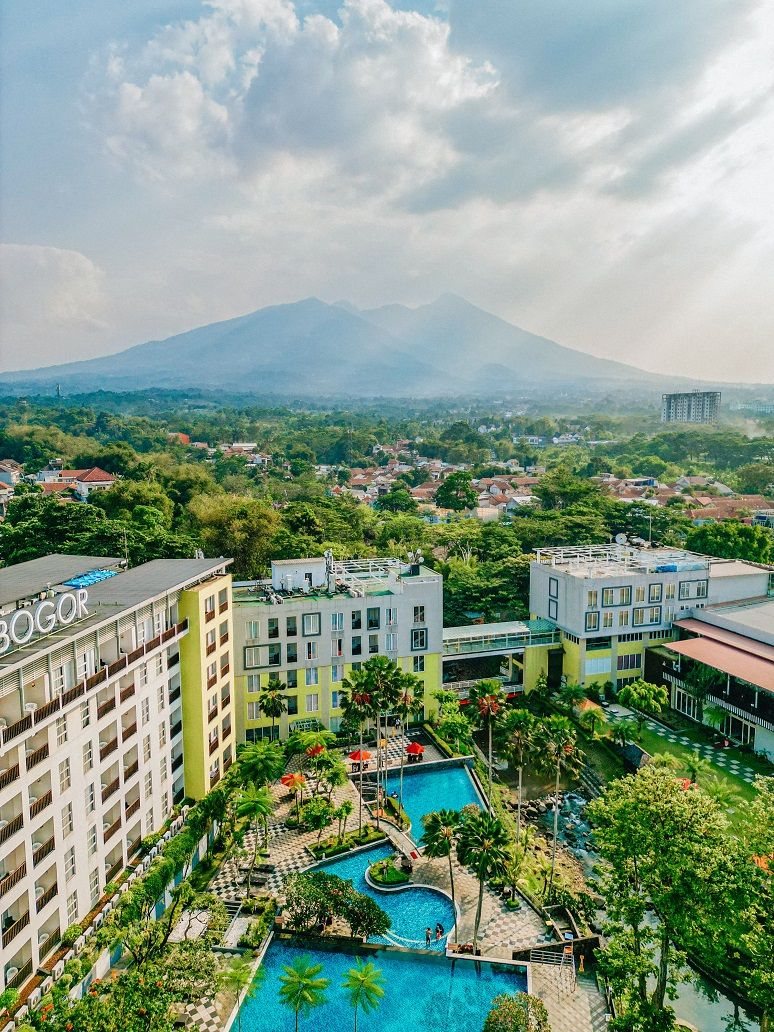 aston bogor