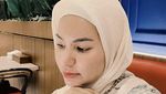 Ayu Soraya, Istri Pertama Koh Apex yang Hobi Makan di Resto dan Jajan Kue