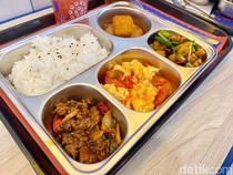 Chummy Tummy: Sensasi Makan Chinese Fast Food yang Baru dan Unik