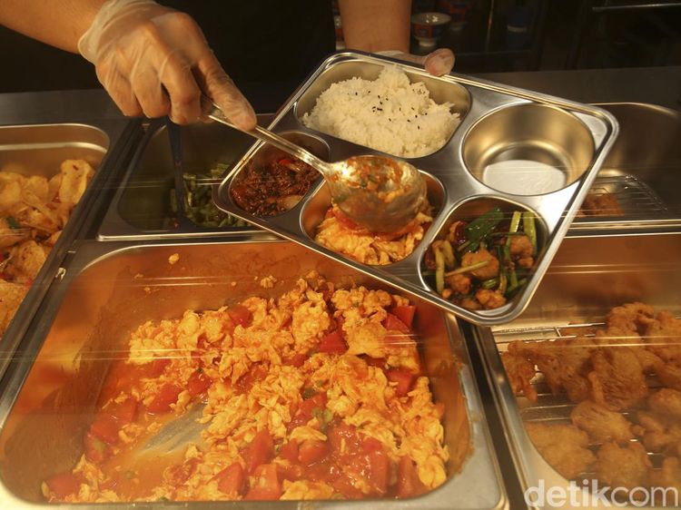 Di Resto Chinese Fast Food Ini Ada Sapi Lada Hitam dan Tomato Egg Sedap