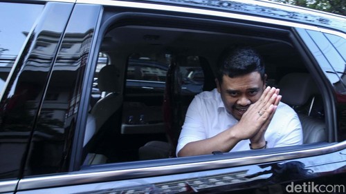 Wali Kota Medan Bobby Nasution memenuhi panggilan DPP PDIP. Bobby dipanggil usai menyatakan diri mendukung Prabowo-Gibran.