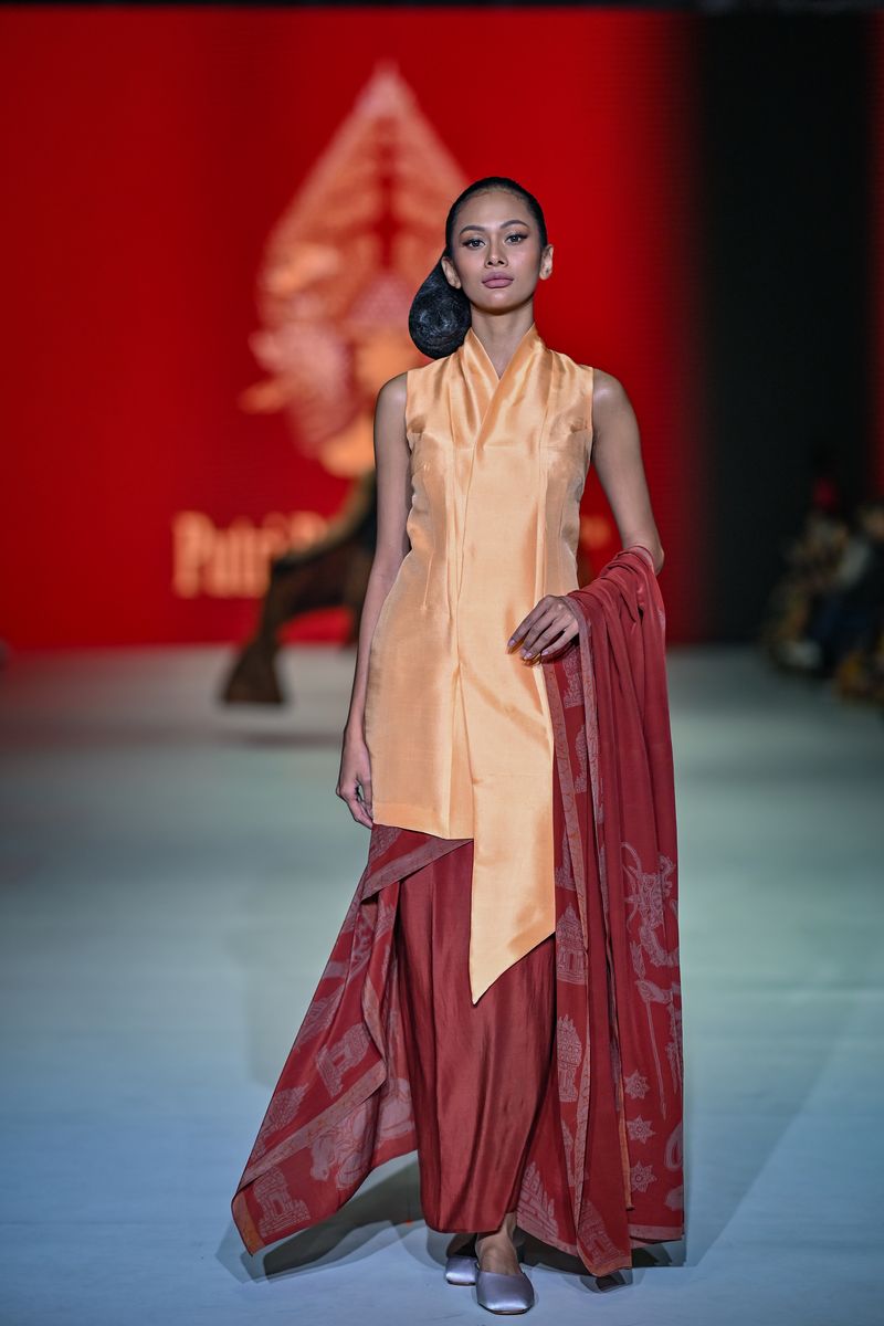 Fashion Show Putri Pare Setiawati di JFW 2024 Fashion Show Putri Pare Setiawati di JFW 2024